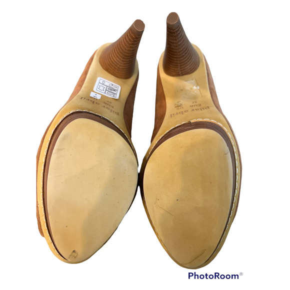 Pilar Abril Suede Peep Toe Platform Pump in Golden Brown, Size 37-Spain US 7 - Picture 5 of 8